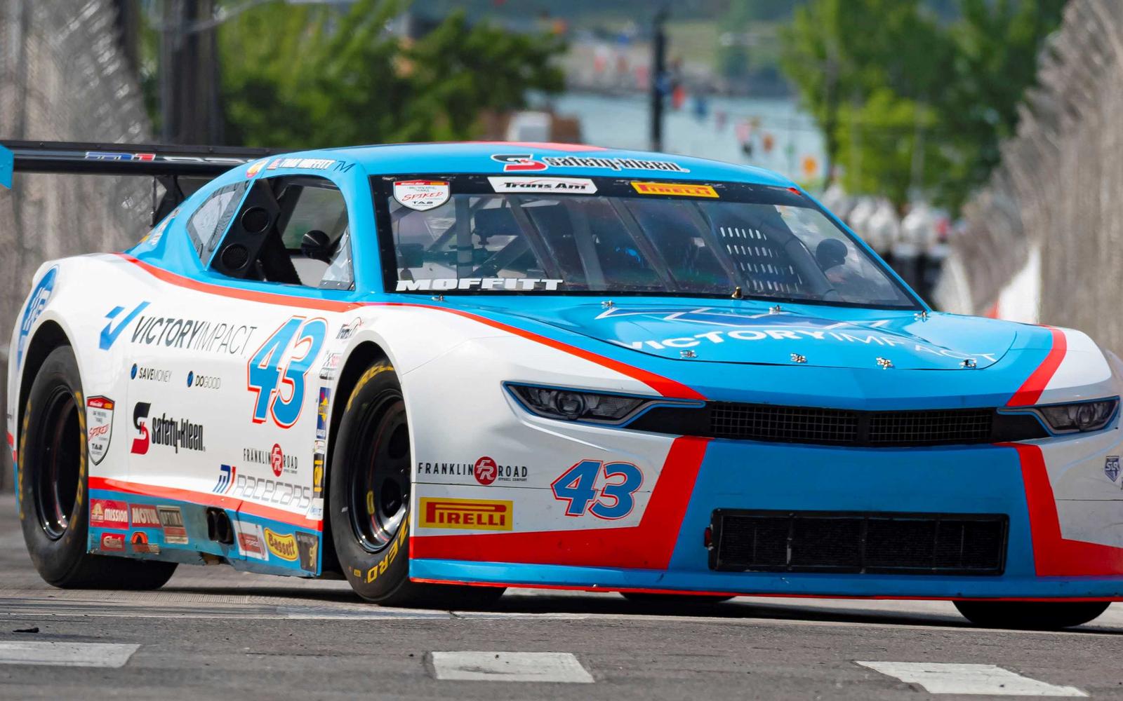 TeamSLR Trio Looks To Conquer Mid-Ohio